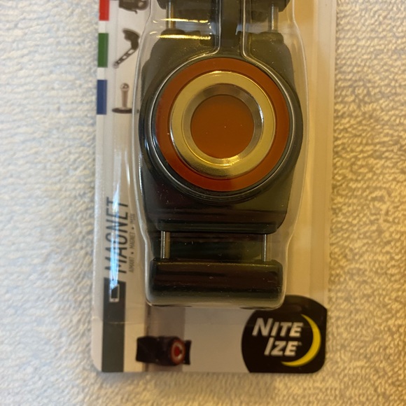 Nite Ize Steelie Freemount 360 Magnetic Mount - Picture 9 of 11